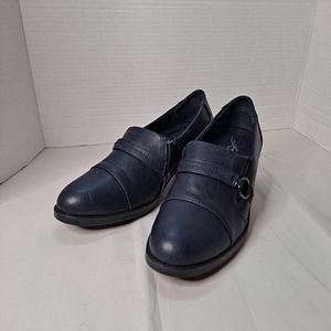 Easy Street Women's Luka Heeled Loafers Booties size 8-1/2 N Blue Faux Leather